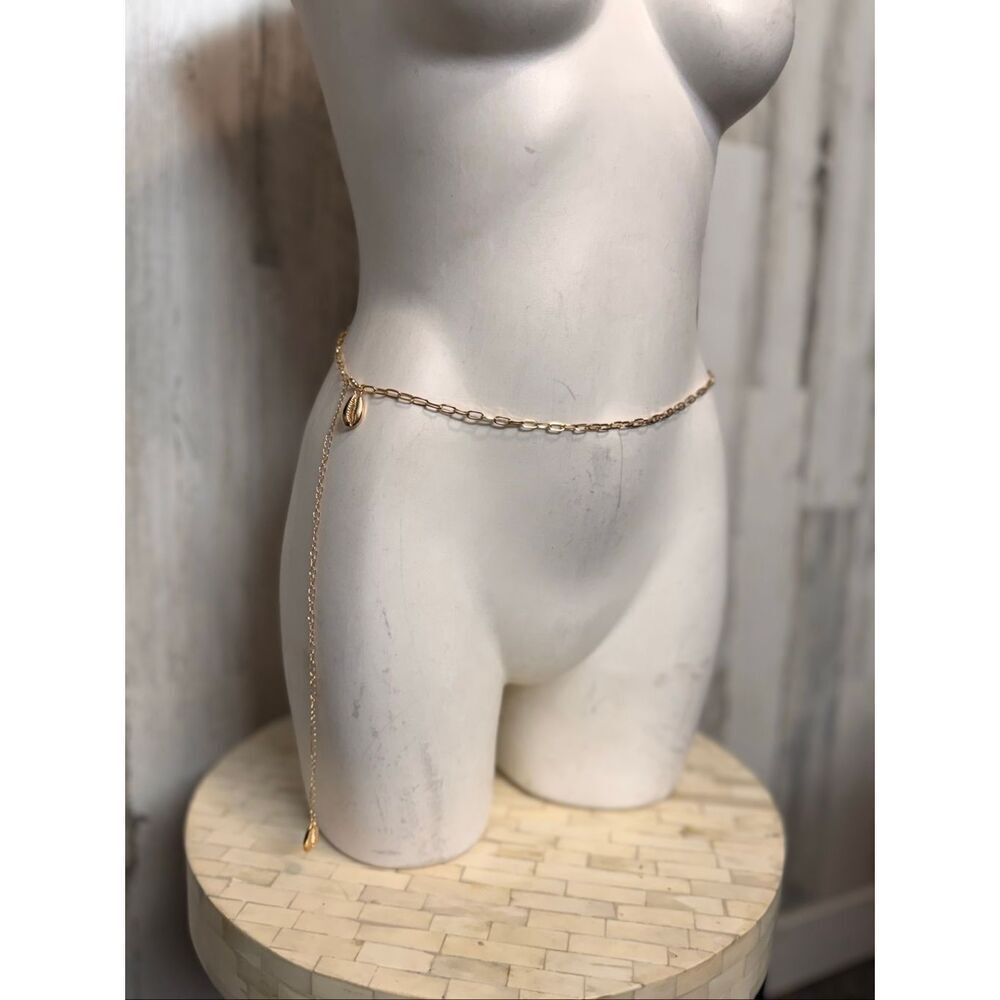 Gold Chain Waist Belt with Dangling Shell Charm – Adjustable Body Chain - Picture 2 of 5